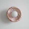 Bild in Galerie-Betrachter laden, Piedra Marble Wall Lamp