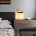 Bild in Galerie-Betrachter laden, Kubische Alabaster-Tischlampe