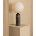 Bild in Galerie-Betrachter laden, Atlas Table Lamp