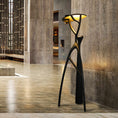 Charger l'image dans la visionneuse de la galerie, Black Sculpture Floor Lamp