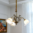 Charger l'image dans la visionneuse de la galerie, Brazell Chandelier