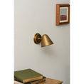 Load image into Gallery viewer, Настенный светильник Casa Cone