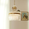 Bild in Galerie-Betrachter laden, Crinoline Chandelier