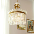 Bild in Galerie-Betrachter laden, Crinoline Chandelier
