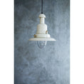 Load image into Gallery viewer, Fisherman Pendant Lamp