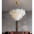 Bild in Galerie-Betrachter laden, Gloire Alabaster Chandelier