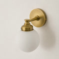 Charger l'image dans la visionneuse de la galerie, Hayes Glass Ball Wall Sconce