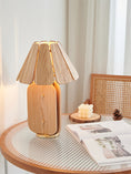 Load image into Gallery viewer, Kubec Table Lamp