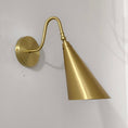 Load image into Gallery viewer, Lupe Wall Lamp