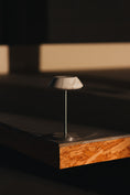Charger l'image dans la visionneuse de la galerie, Mini Fiore Table Lamp (built-in battery)