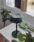 Charger l'image dans la visionneuse de la galerie, Mini Fiore Table Lamp (built-in battery)