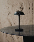 Charger l'image dans la visionneuse de la galerie, Mini Fiore Table Lamp (built-in battery)