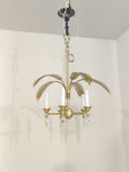 Bild in Galerie-Betrachter laden, Palm Frond Chandelier