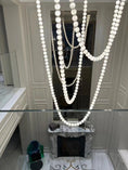 Load image into Gallery viewer, Pearl Necklace Chandelier