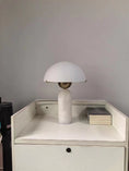 Load image into Gallery viewer, Peono Alabaster Table Lamp