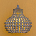 Bild in Galerie-Betrachter laden, Pilli Beaded Pendant Lamp