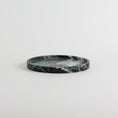 Bild in die Galerieansicht laden, Atoll Stone Round Tray