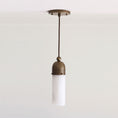 Bild in die Galerieansicht laden, Junio Alabaster Chandelier