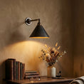 Bild in die Galerieansicht laden, Manston Cone Wandleuchte
