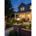 Bild in die Galerieansicht laden, Newbury Estate Lantern Outdoor Light