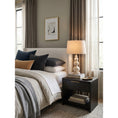 Load image into Gallery viewer, Niobe Table Lamp
