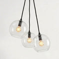 Bild in Galerie-Betrachter laden, Reina Glass Pendant Lamp