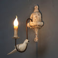 Bild in Galerie-Betrachter laden, Retro Wooden Bird Wall Lamp
