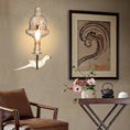 Bild in Galerie-Betrachter laden, Retro Wooden Bird Wall Lamp