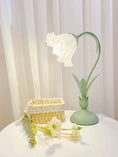 Load image into Gallery viewer, Romantic Flower Table Lamp