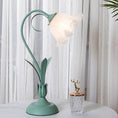 Load image into Gallery viewer, Romantic Flower Table Lamp