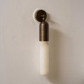 Bild in Galerie-Betrachter laden, Selene Alabaster Wall Lamp