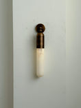 Bild in Galerie-Betrachter laden, Selene Alabaster Wall Lamp