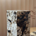 Bild in Galerie-Betrachter laden, Square Stone Table Lamp
