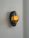 Charger l'image dans la visionneuse de la galerie, Textured Marble Wall Lamp