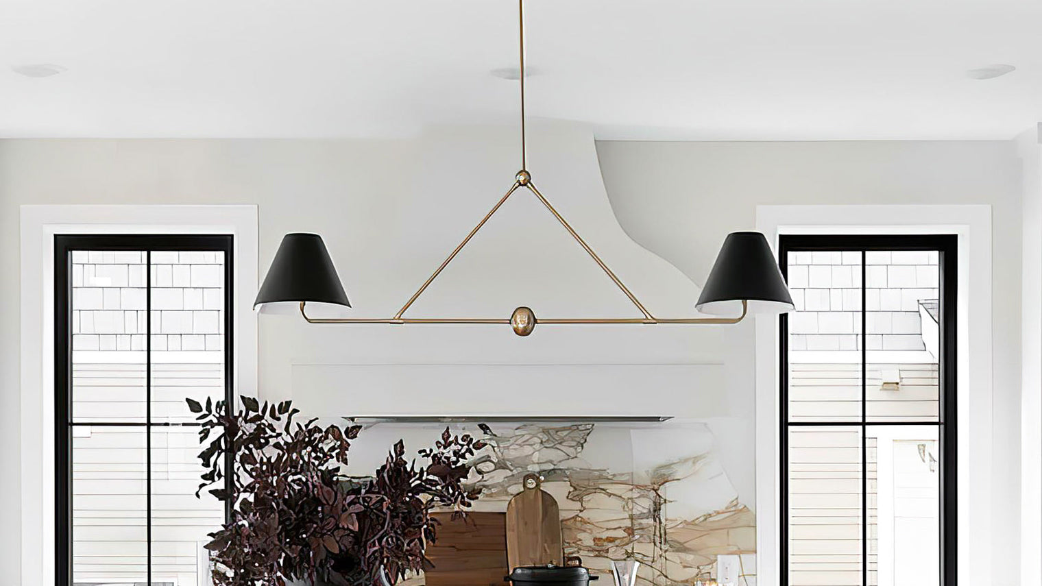 The Crown Jewel for the Heart of Your Home: The Art of Kitchen Island Lighting 💡