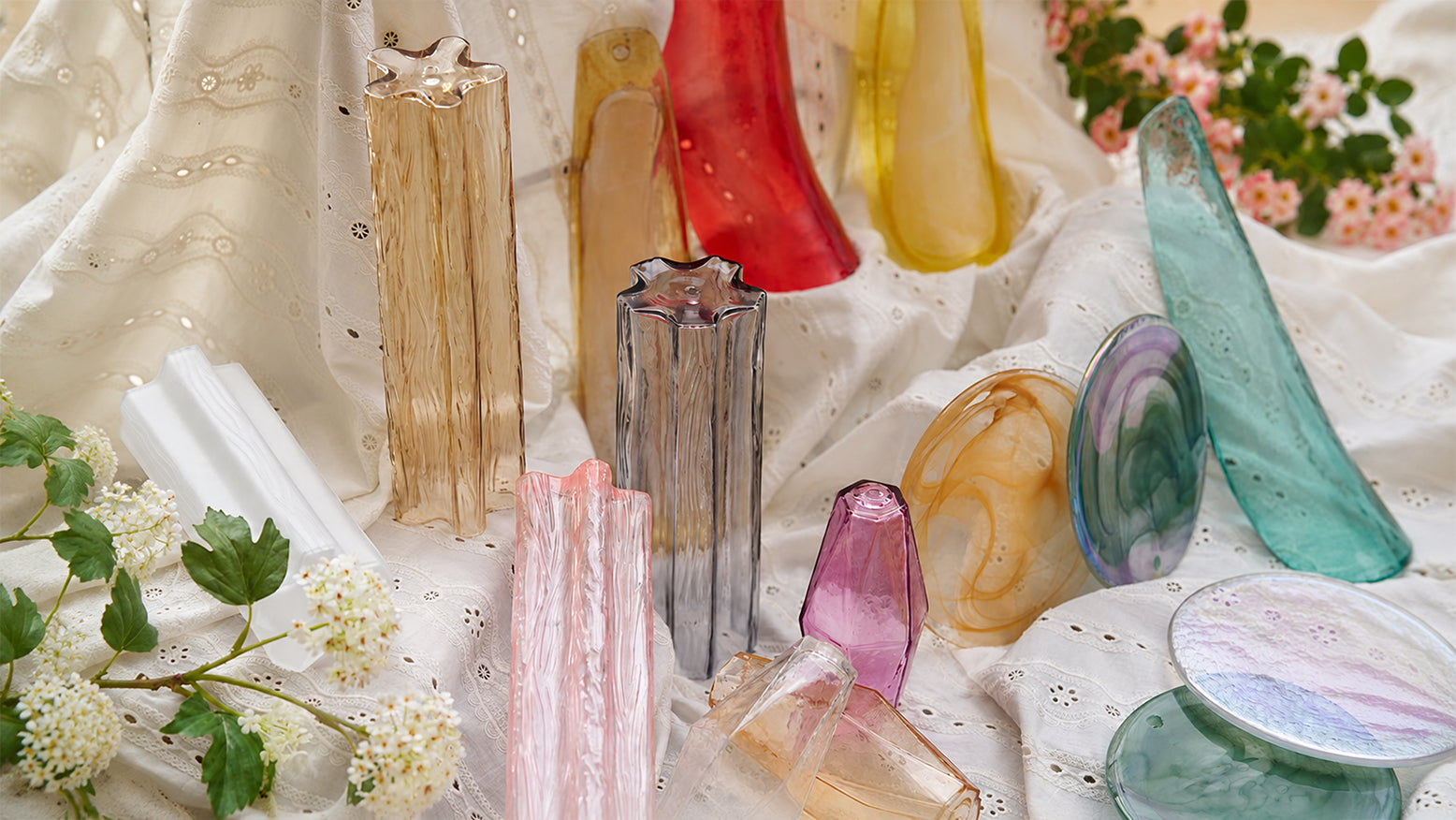 What Is Murano Glass? A Guide to the Art Behind Murano-Inspired Lighting