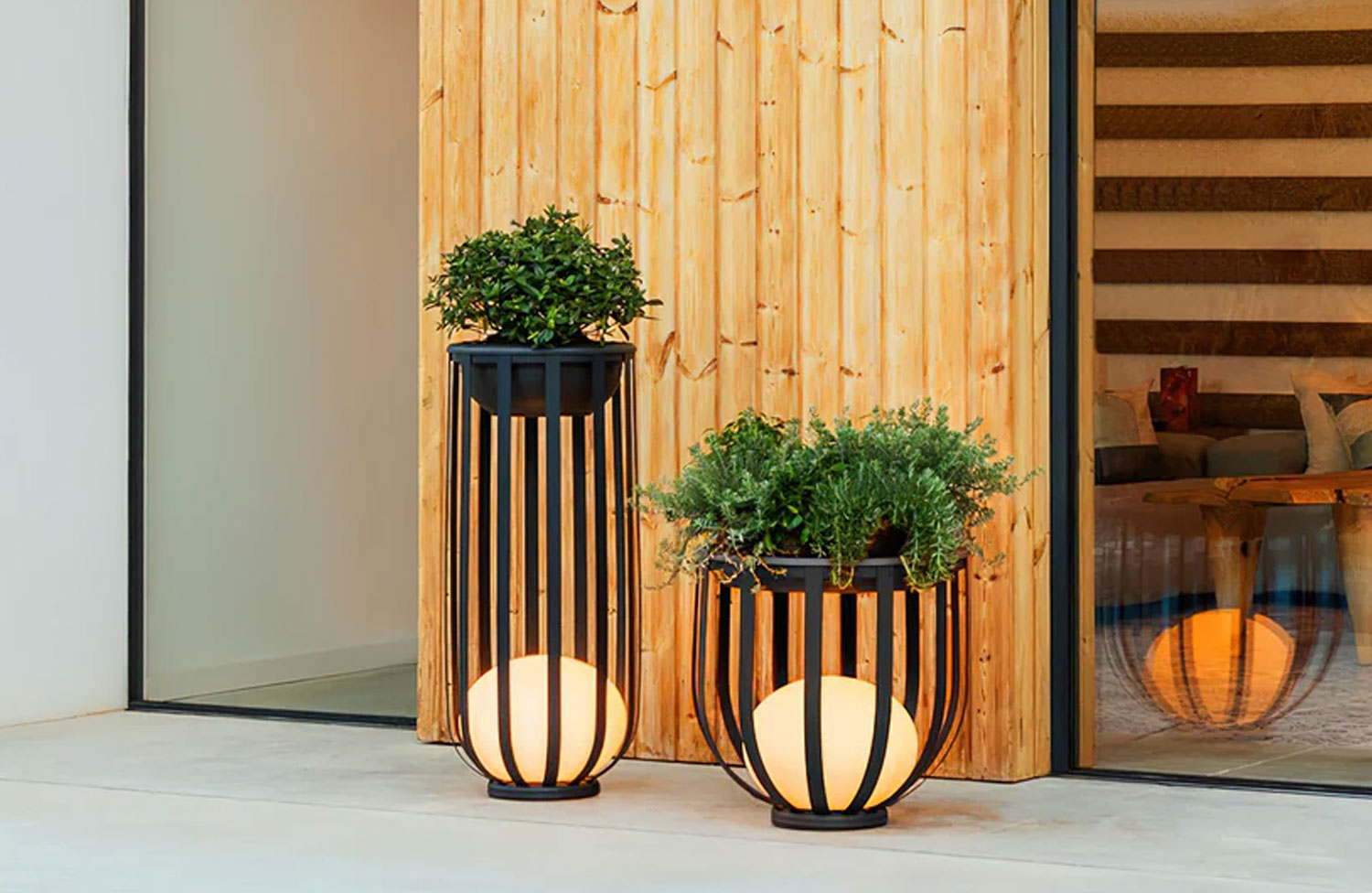 Celebrate Mother’s Day with the perfect outdoor light