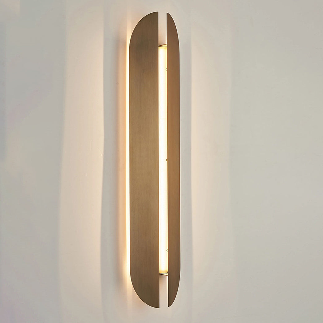 Aare Wall Lamp