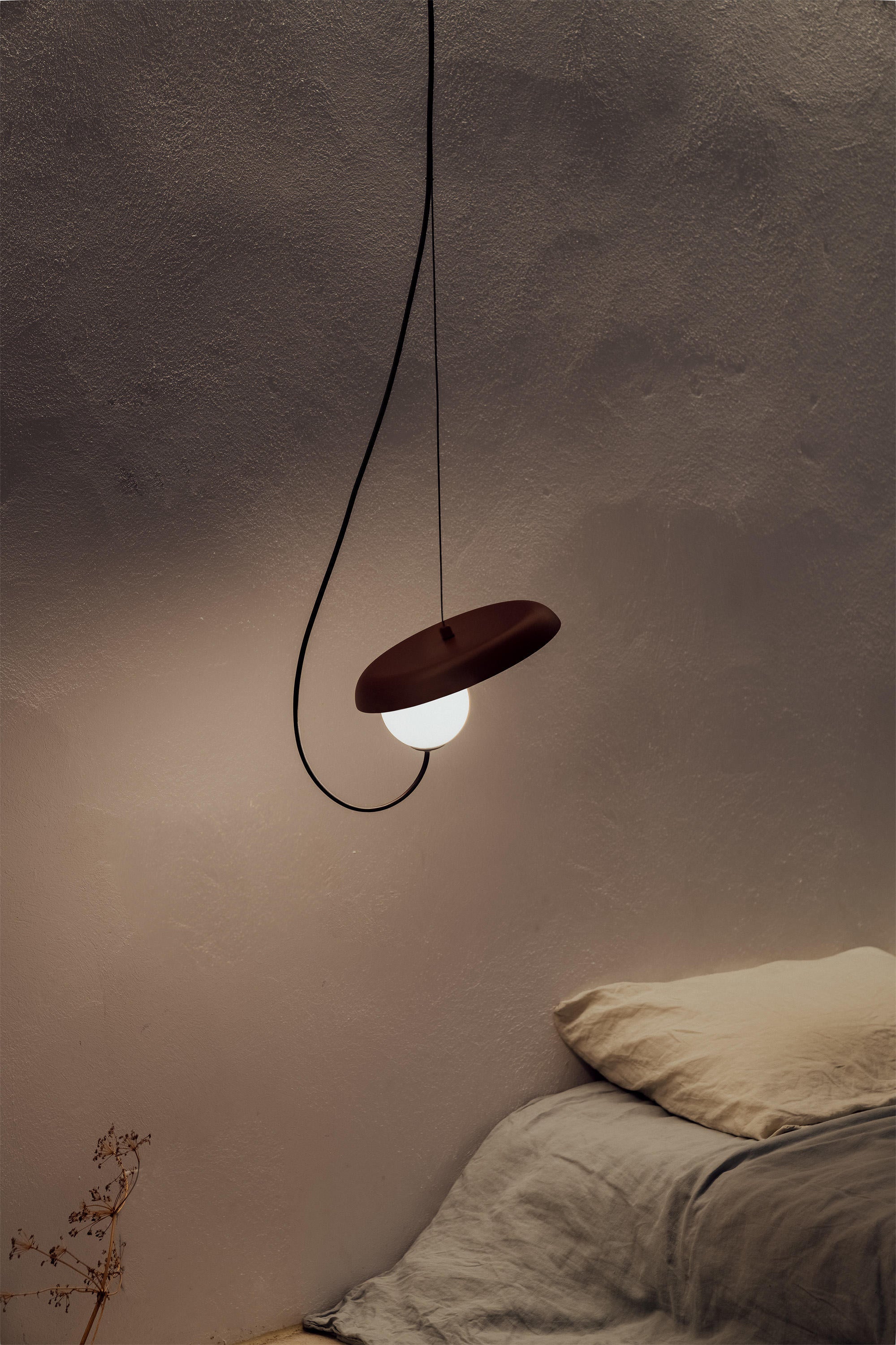 Lampe à suspension à disque acoustique