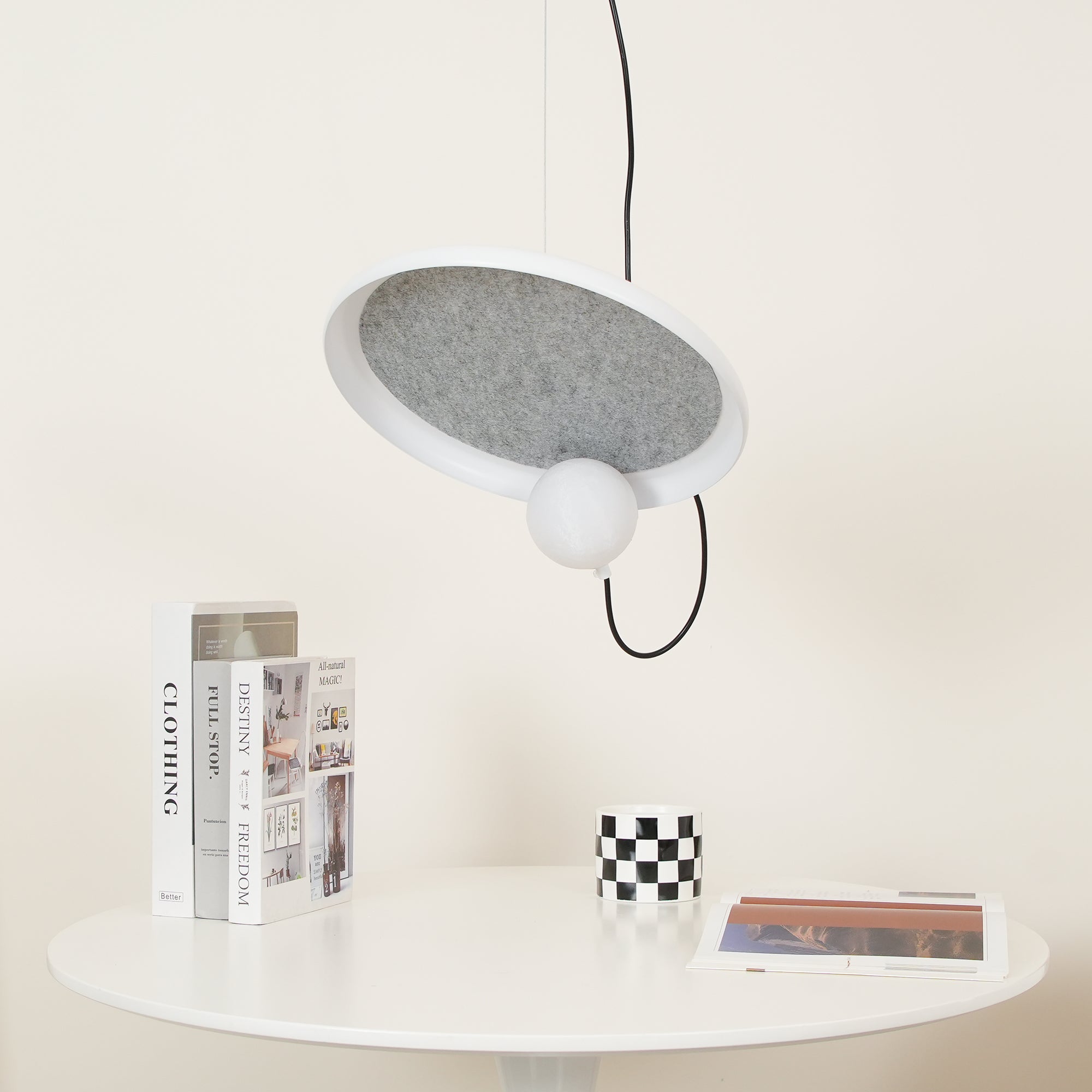 Lampe à suspension à disque acoustique