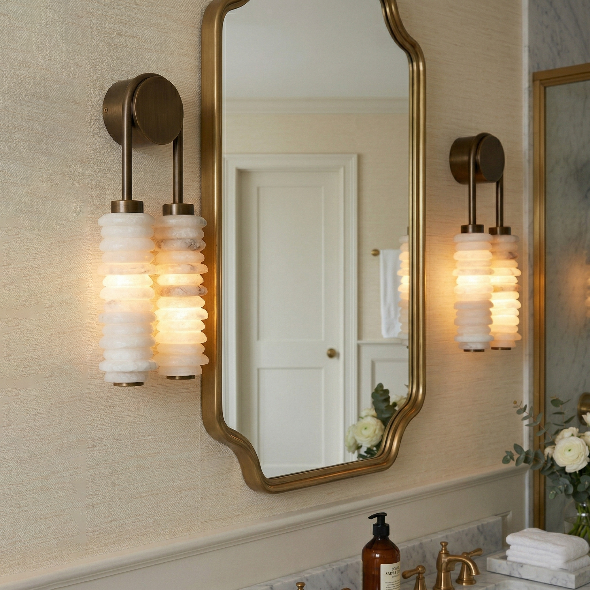 Payson Alabaster Wall Lamp