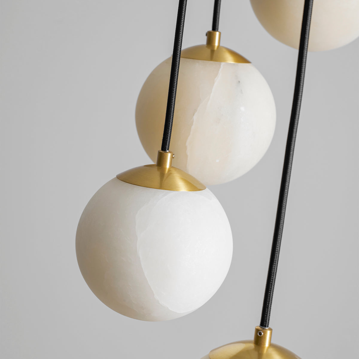 Люстра Alabaster Balls Cluster