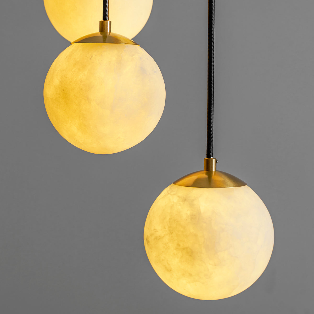Люстра Alabaster Balls Cluster