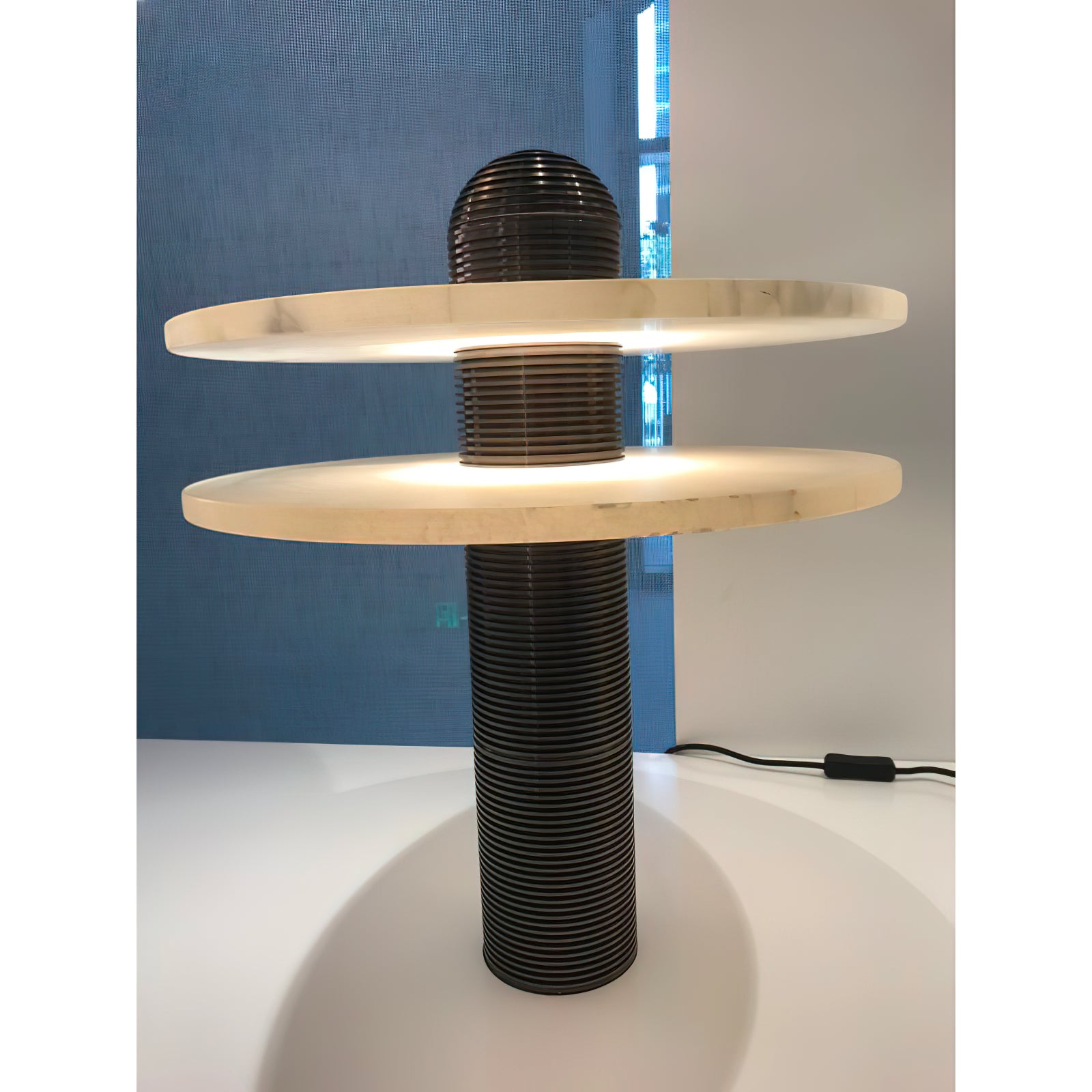 Lampe de table comète en albâtre