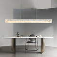 Bild in Galerie-Betrachter laden, Moderne lineare LED-Pendelleuchte aus Alabaster
