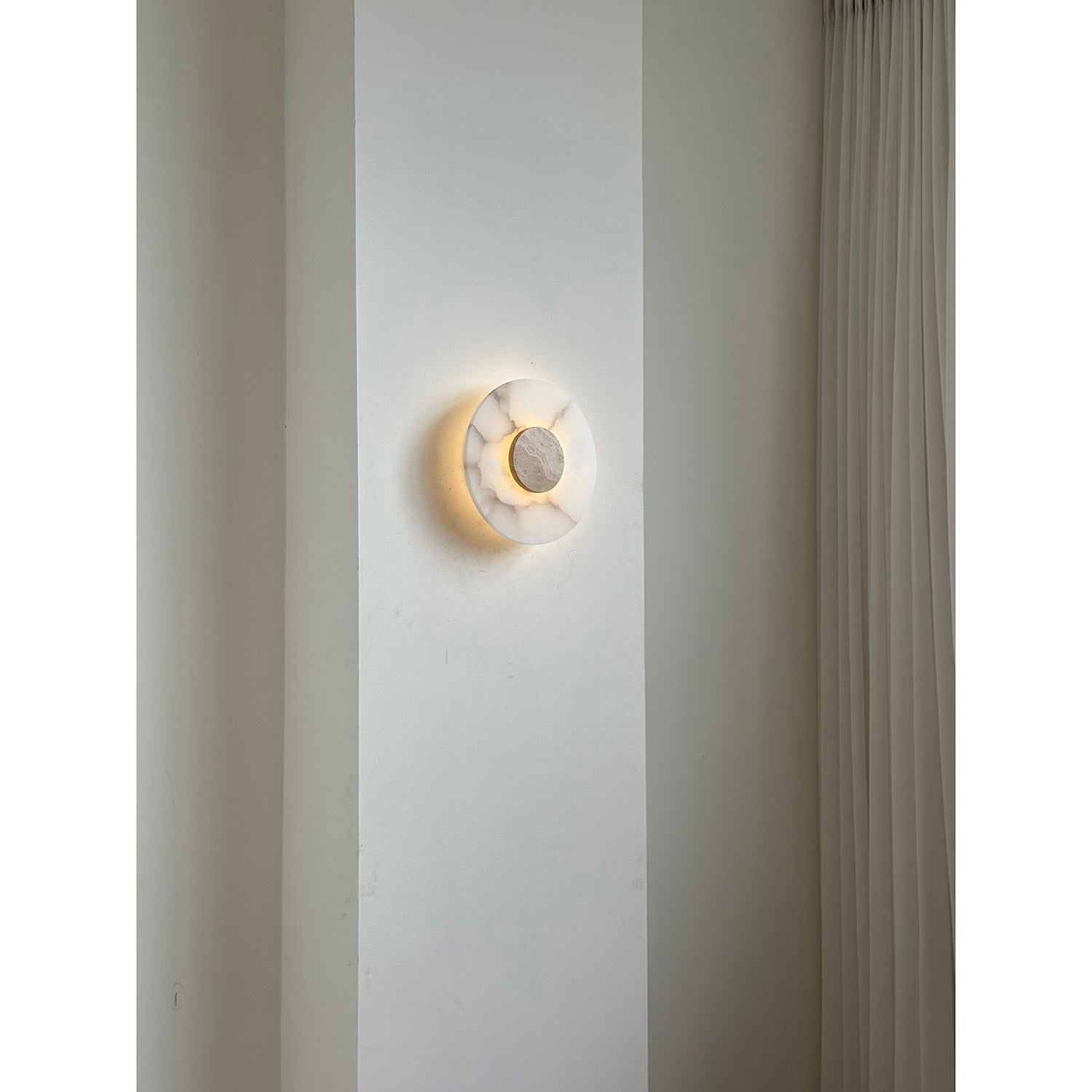 Alba Alabaster Wall Lamp