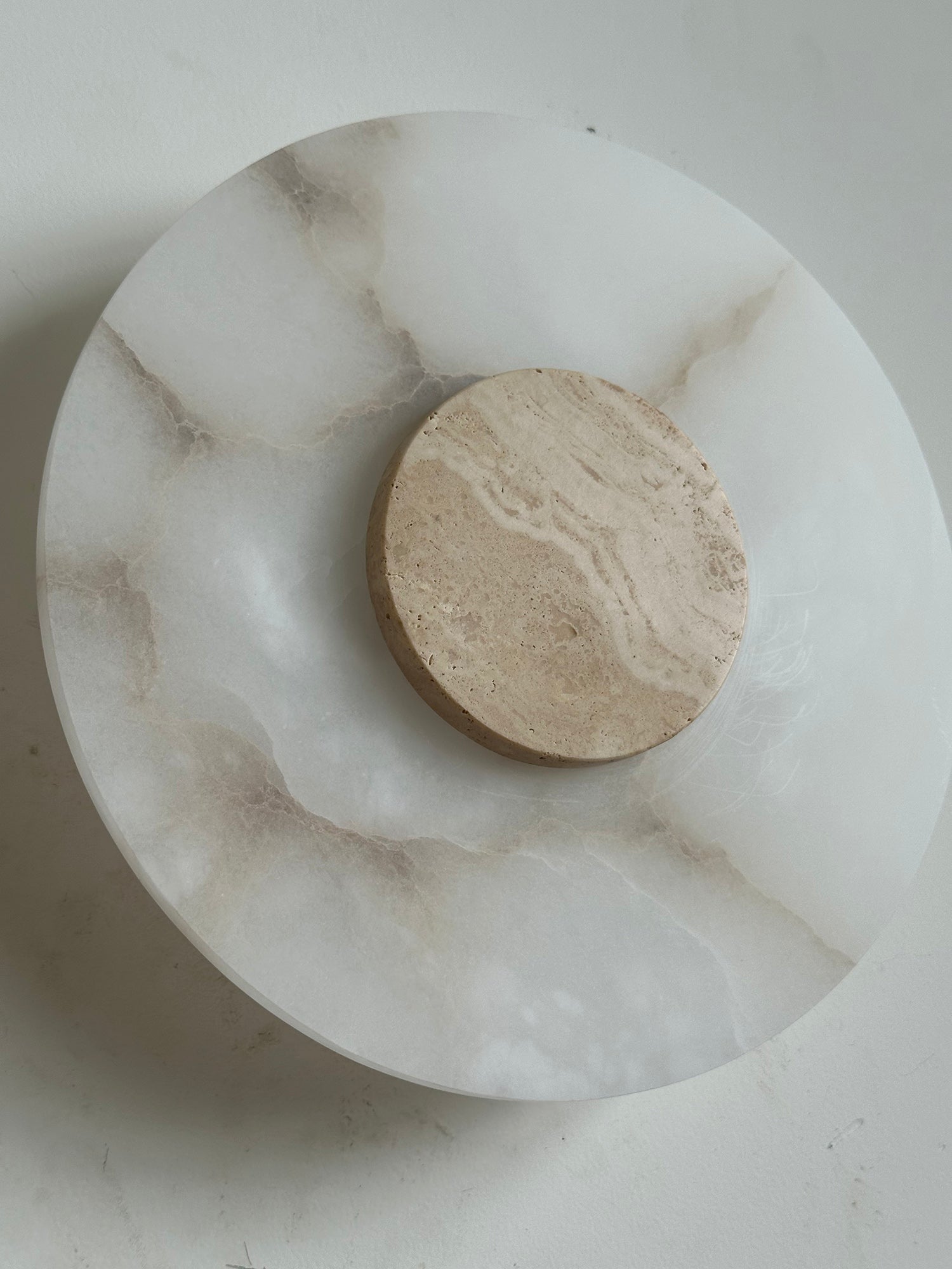 Alba Alabaster Wall Lamp