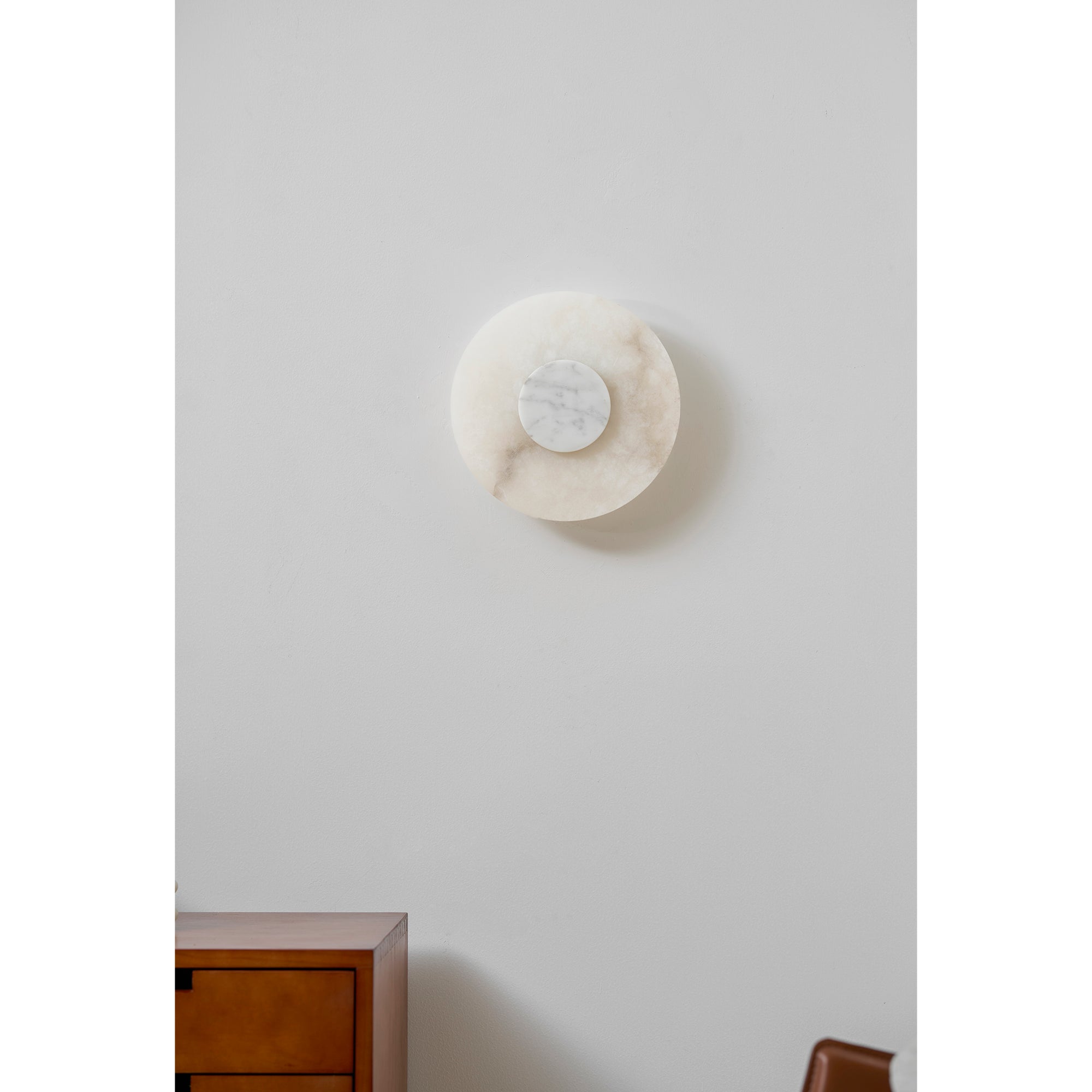 Alba Alabaster Wall Lamp