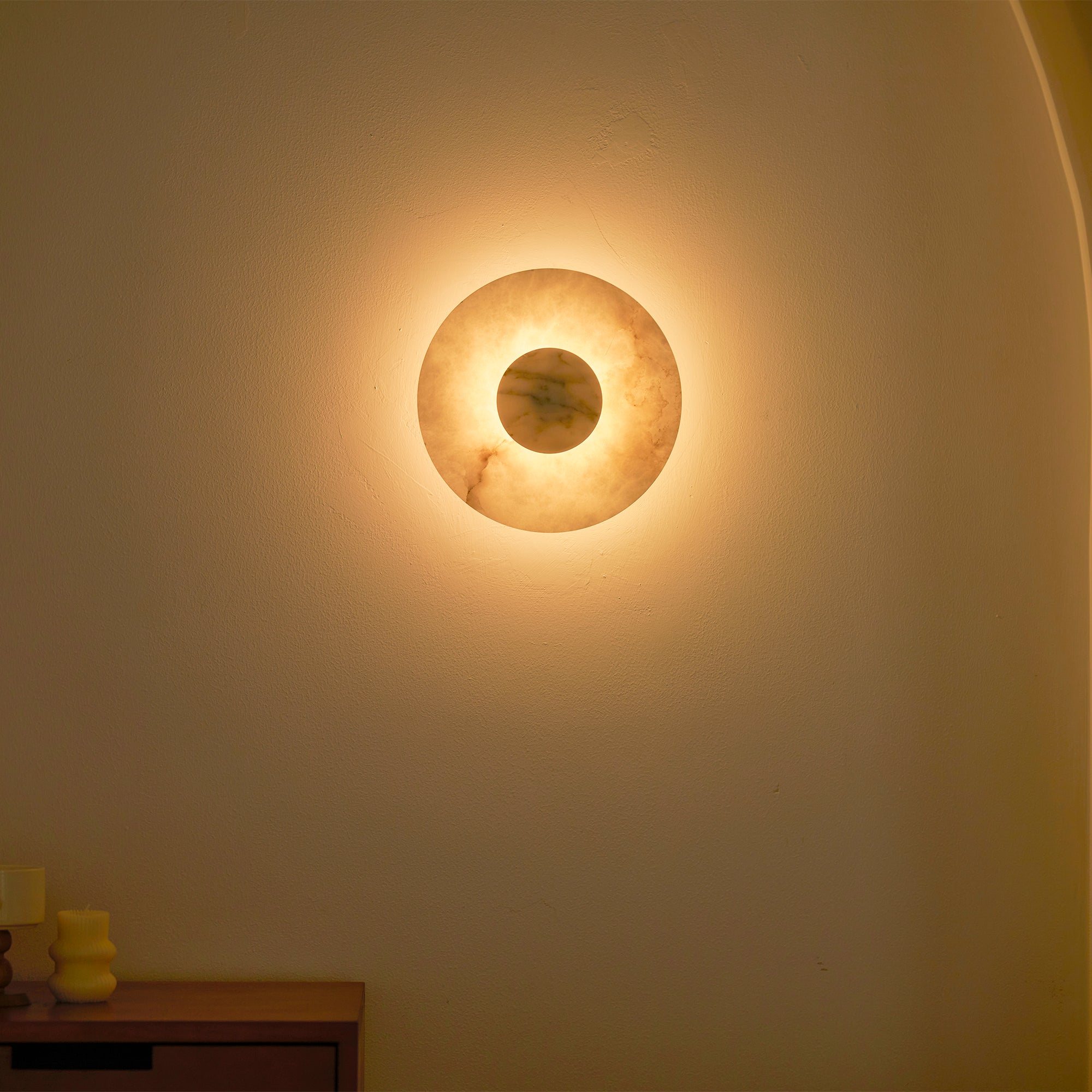 Alba Alabaster Wall Lamp