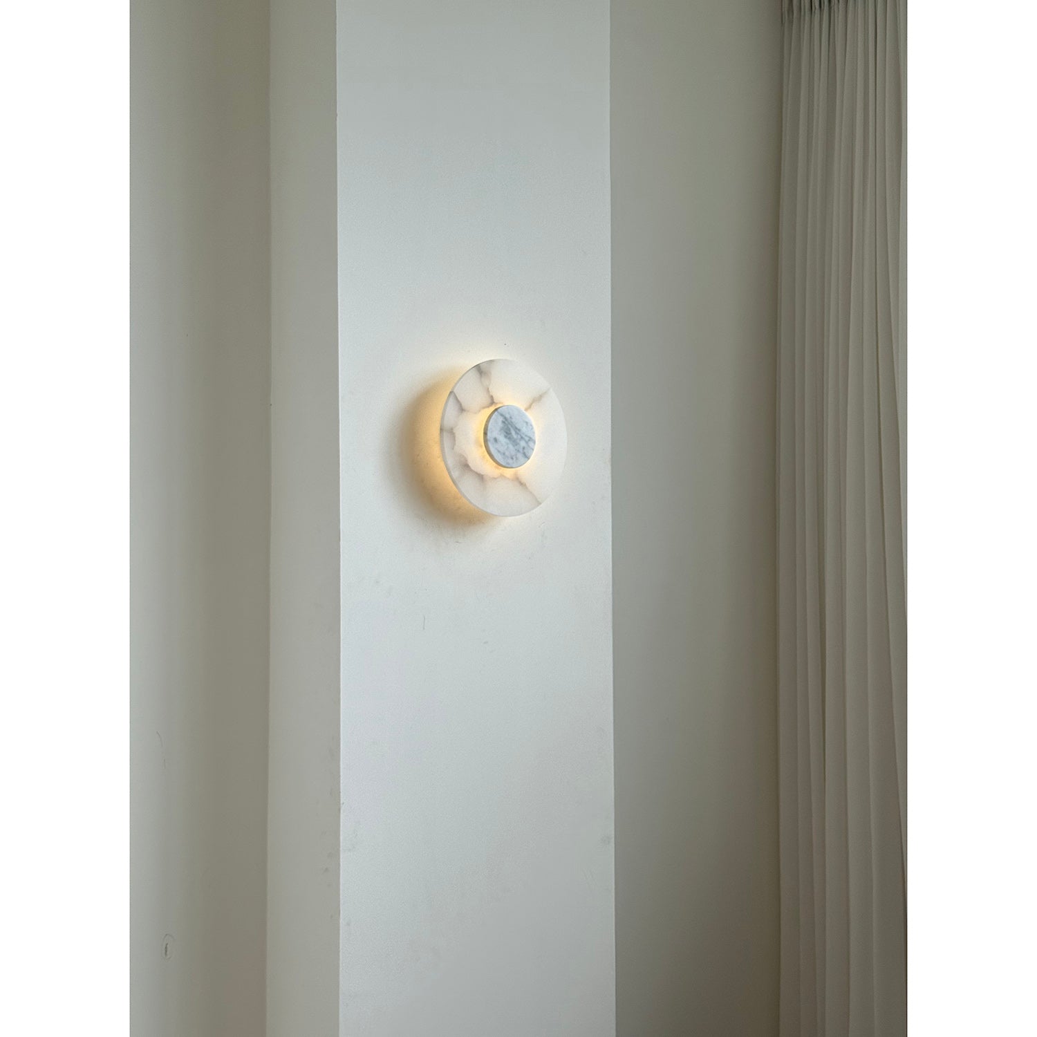 Alba Alabaster Wall Lamp